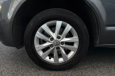 DG74EDU Volkswagen Transporter T28 Highline SWB 110 PS 2.0 TDI 5sp - LED's / Nav Thumbnail #13