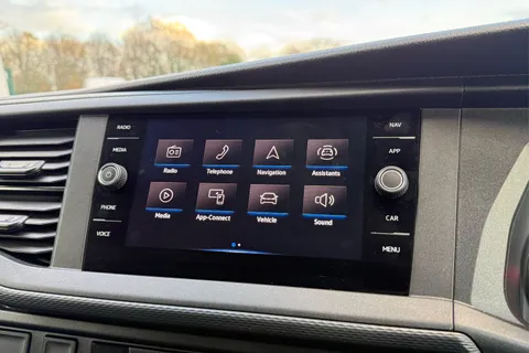 DG74EDU Volkswagen Transporter T28 Highline SWB 110 PS 2.0 TDI 5sp - LED's / Nav Thumbnail #17