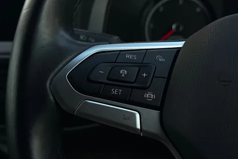 DG74EDU Volkswagen Transporter T28 Highline SWB 110 PS 2.0 TDI 5sp - LED's / Nav Thumbnail #39