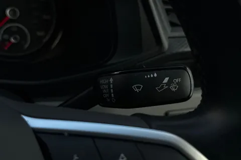 DG74EDU Volkswagen Transporter T28 Highline SWB 110 PS 2.0 TDI 5sp - LED's / Nav Thumbnail #41