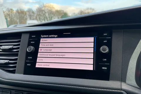 DG74EDU Volkswagen Transporter T28 Highline SWB 110 PS 2.0 TDI 5sp - LED's / Nav Thumbnail #55