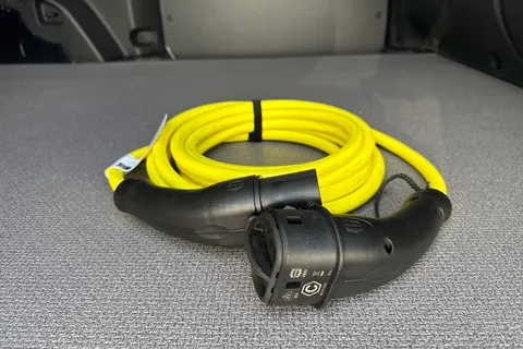 DF75PVV Volkswagen Id. Buzz Cargo Cargo Commerce Plus SWB 286 PS 79 kWh Electric 1 Speed Automatic Thumbnail #32