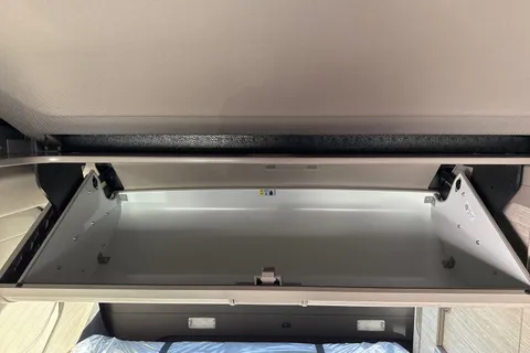 DF75PDV Volkswagen California Ocean T7 SWB 150 PS DSG - Power Doors/Tow Pack Thumbnail #44