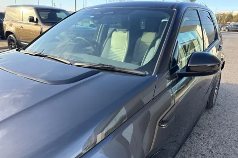  Land Rover Discovery Sport 2.0 D200 MHEV Dynamic SE Auto 4WD Euro 6 (s/s) 5dr Thumbnail #28