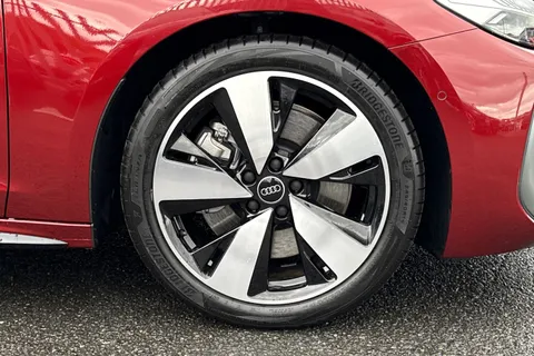 Audi A5 2.0 e-hybrid 25.9kWh S line Saloon S Tronic quattro Euro 6 (s/s) 5dr Thumbnail #11