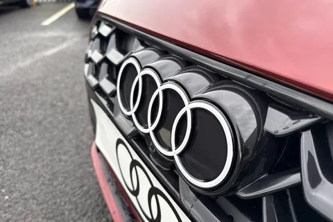 Audi A5 2.0 e-hybrid 25.9kWh S line Saloon S Tronic quattro Euro 6 (s/s) 5dr Thumbnail #25