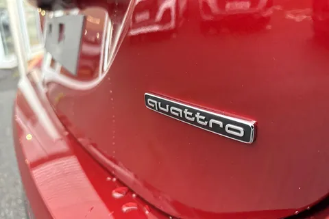 Audi A5 2.0 e-hybrid 25.9kWh S line Saloon S Tronic quattro Euro 6 (s/s) 5dr Thumbnail #31