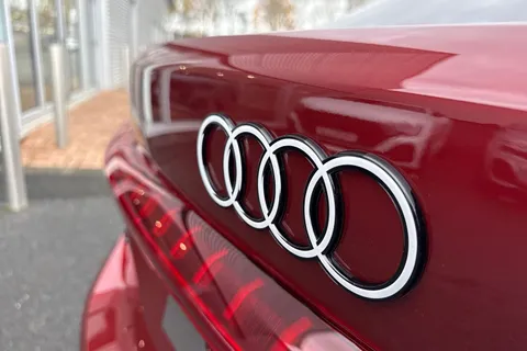 Audi A5 2.0 e-hybrid 25.9kWh S line Saloon S Tronic quattro Euro 6 (s/s) 5dr Thumbnail #33