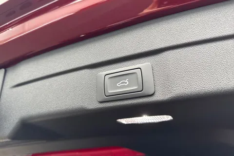 Audi A5 2.0 e-hybrid 25.9kWh S line Saloon S Tronic quattro Euro 6 (s/s) 5dr Thumbnail #37