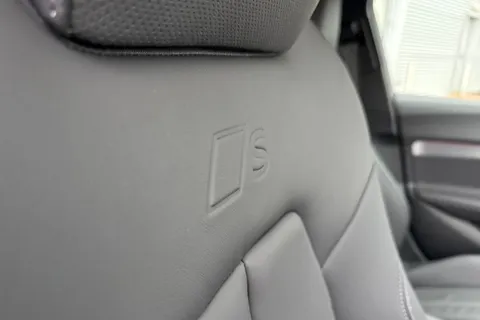 Audi A5 2.0 e-hybrid 25.9kWh S line Saloon S Tronic quattro Euro 6 (s/s) 5dr Thumbnail #44