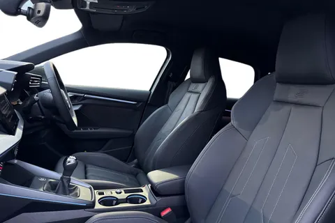 Audi A3 1.5 TFSI S line Sportback Euro 6 (s/s) 5dr Thumbnail #16