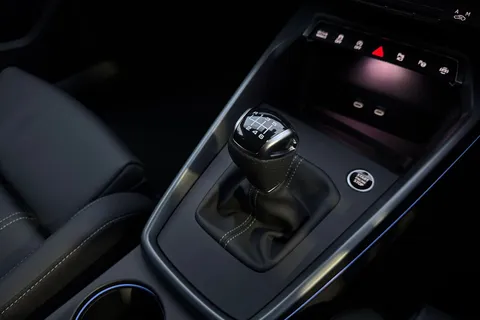 Audi A3 1.5 TFSI S line Sportback Euro 6 (s/s) 5dr Thumbnail #23