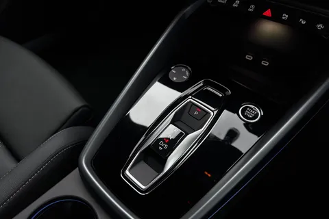  Audi A3 2.0 TDI S line Sportback S Tronic Euro 6 (s/s) 5dr Thumbnail #23