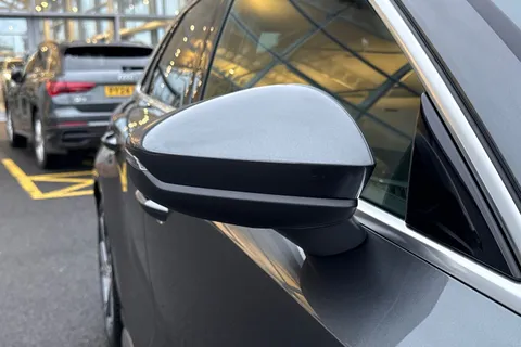 Audi A3 1.5 TFSI S line Sportback Euro 6 (s/s) 5dr Thumbnail #28