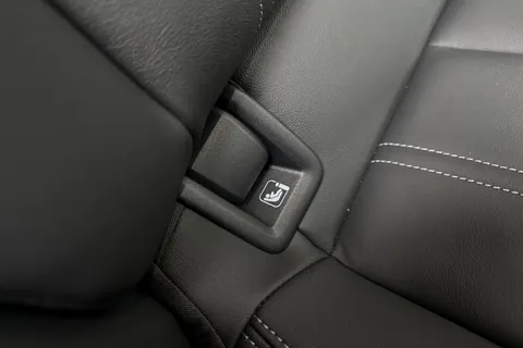  Audi A3 2.0 TDI S line Sportback S Tronic Euro 6 (s/s) 5dr Thumbnail #40