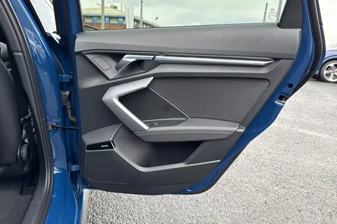  Audi A3 2.0 TDI S line Sportback S Tronic Euro 6 (s/s) 5dr Thumbnail #43