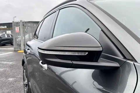 28 of 66 for Audi Q6 E-Tron Q6 SUV Edition 1 e-tron 185,00 kW