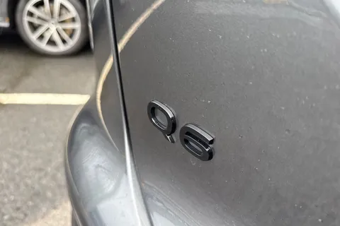 35 of 66 for Audi Q6 E-Tron Q6 SUV Edition 1 e-tron 185,00 kW