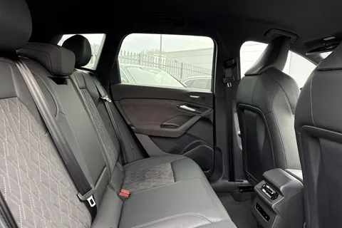 38 of 66 for Audi Q6 E-Tron Q6 SUV Edition 1 e-tron 185,00 kW