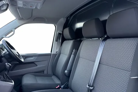 DC24RYK Volkswagen Transporter T28 Panel van Highline SWB 150 PS 2.0 TDI 7sp DSG - LED's/Tailgate Thumbnail #16