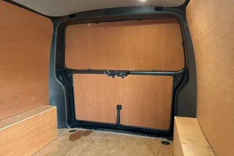 DC24RYK Volkswagen Transporter T28 Panel van Highline SWB 150 PS 2.0 TDI 7sp DSG - LED's/Tailgate Thumbnail #19