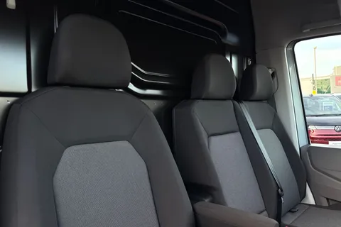 BG75LZV Volkswagen Crafter 2.0 TDI 140PS Commerce Plus High Roof Auto-Twin Slider Thumbnail #21