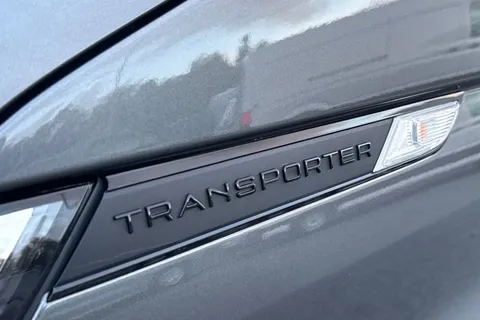 DC24RYK Volkswagen Transporter T28 Panel van Highline SWB 150 PS 2.0 TDI 7sp DSG - LED's/Tailgate Thumbnail #28