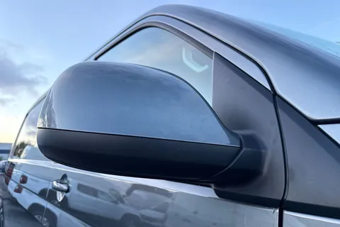 DG74CXM Volkswagen Transporter 2.0 TDI 150 Highline Van DSG Thumbnail #26