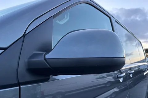 DG74CXM Volkswagen Transporter 2.0 TDI 150 Highline Van DSG Thumbnail #27