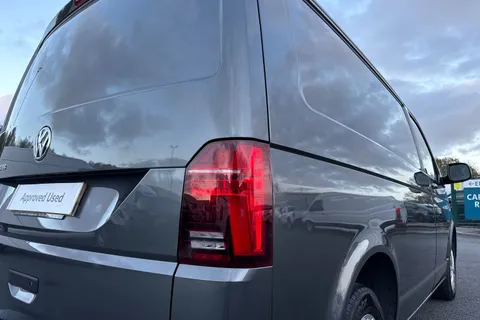 DC24RYK Volkswagen Transporter T28 Panel van Highline SWB 150 PS 2.0 TDI 7sp DSG - LED's/Tailgate Thumbnail #31