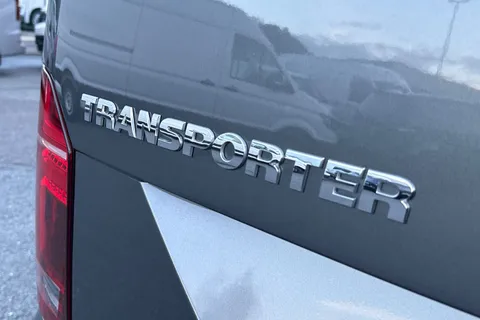 DG74CXM Volkswagen Transporter 2.0 TDI 150 Highline Van DSG Thumbnail #32