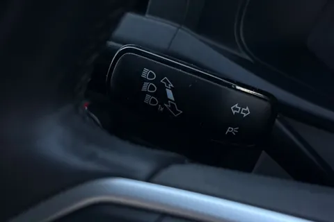 DC24RYK Volkswagen Transporter T28 Panel van Highline SWB 150 PS 2.0 TDI 7sp DSG - LED's/Tailgate Thumbnail #37