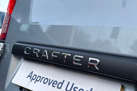 BG75LZV Volkswagen Crafter 2.0 TDI 140PS Commerce Plus High Roof Auto-Twin Slider Thumbnail #36