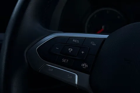 DG74CXM Volkswagen Transporter 2.0 TDI 150 Highline Van DSG Thumbnail #38