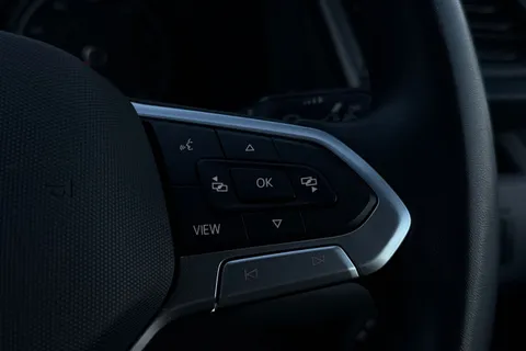 DG74CXM Volkswagen Transporter 2.0 TDI 150 Highline Van DSG Thumbnail #39