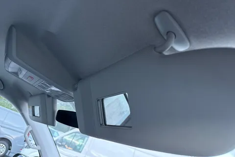 DC24RYK Volkswagen Transporter T28 Panel van Highline SWB 150 PS 2.0 TDI 7sp DSG - LED's/Tailgate Thumbnail #46