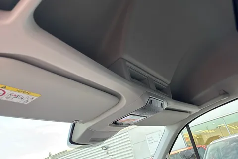 BG75LZV Volkswagen Crafter 2.0 TDI 140PS Commerce Plus High Roof Auto-Twin Slider Thumbnail #55