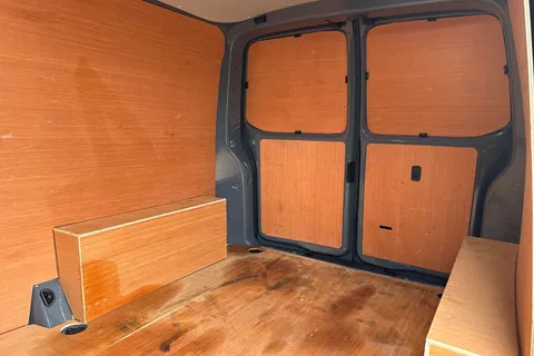 DC24GNF Volkswagen Transporter 2.0 TDI 150 Highline Van DSG Thumbnail #19