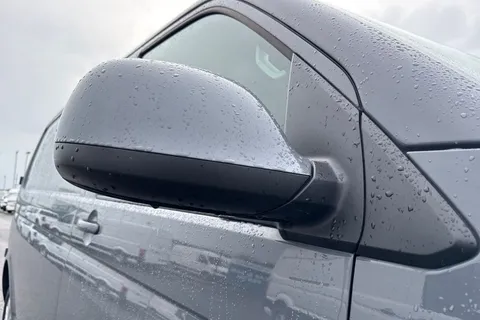 DC24GNF Volkswagen Transporter 2.0 TDI 150 Highline Van DSG Thumbnail #26