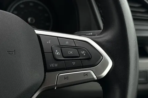 DC24GNF Volkswagen Transporter 2.0 TDI 150 Highline Van DSG Thumbnail #42