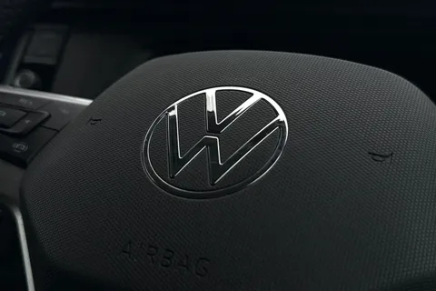 DC24GNF Volkswagen Transporter 2.0 TDI 150 Highline Van DSG Thumbnail #44