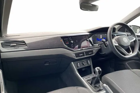CX24YAD Volkswagen Polo 1.0 TSI (95ps) Life 5Dr Thumbnail #3