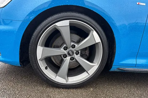 VF19HBZ Audi A4 Avant Avant Black Edition 40 TFSI 190 PS S tronic Thumbnail #11