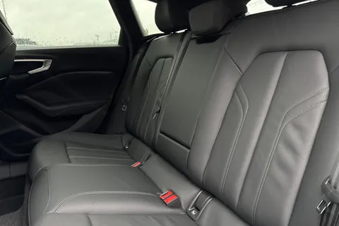 PE25ZZR Audi A5 Avant S line TFSI  204 PS S tronic Thumbnail #19