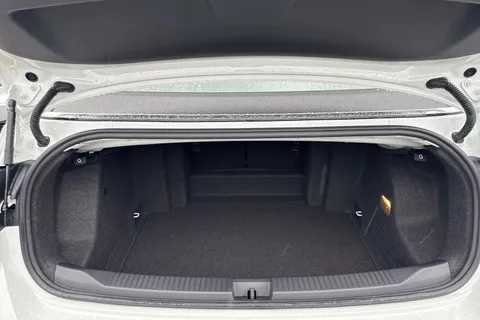  Volkswagen T-Roc 1.5 TSI R-Line DSG 2WD Euro 6 (s/s) 2dr Thumbnail #6