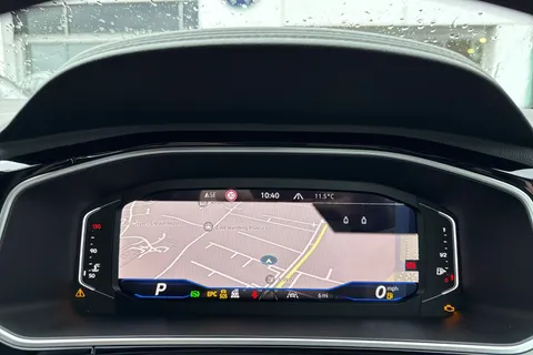  Volkswagen T-Roc 1.5 TSI R-Line DSG 2WD Euro 6 (s/s) 2dr Thumbnail #25