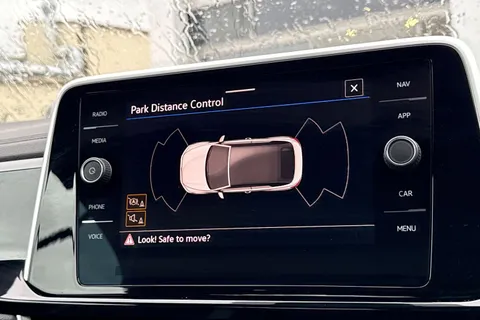  Volkswagen T-Roc 1.5 TSI R-Line DSG 2WD Euro 6 (s/s) 2dr Thumbnail #33