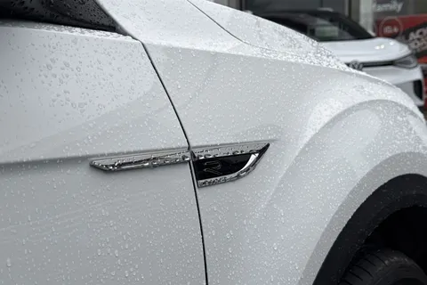  Volkswagen T-Roc 1.5 TSI R-Line DSG 2WD Euro 6 (s/s) 2dr Thumbnail #37