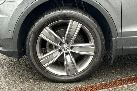 YP20UBX Volkswagen Tiguan Allspace 2.0 TDI Match Euro 6 (s/s) 5dr Thumbnail #14