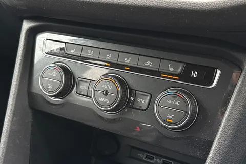 YP20UBX Volkswagen Tiguan Allspace 2.0 TDI Match Euro 6 (s/s) 5dr Thumbnail #23